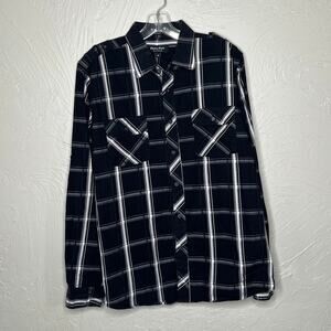 Eighty Eight long sleeve button down shirt size medium